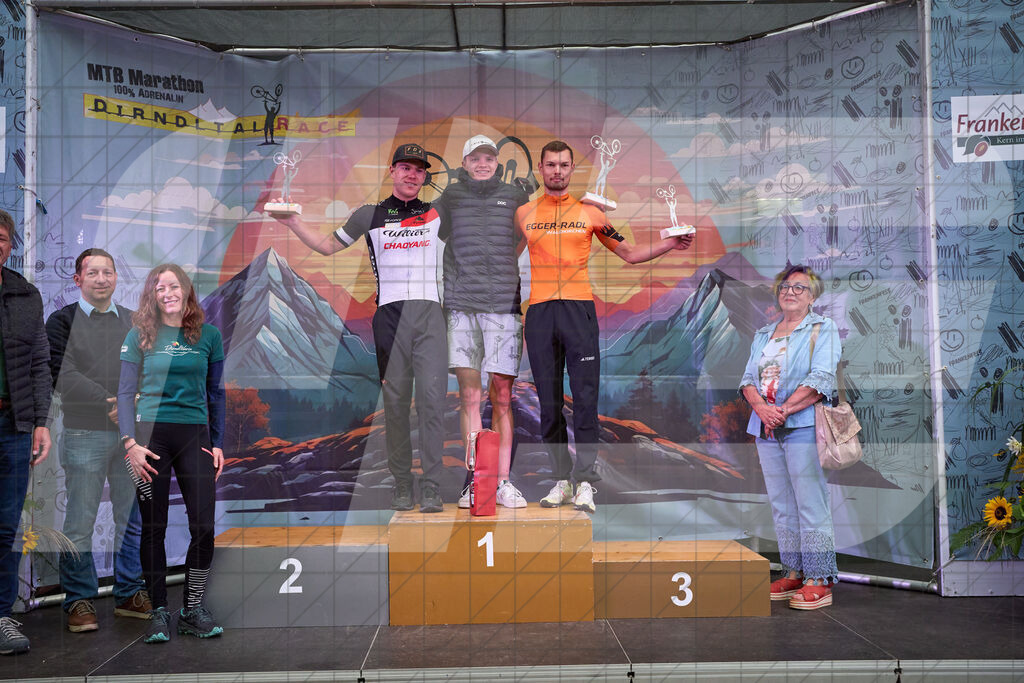 Betriebszentrum Laubenbachmühle, Frankenfels, Österreich - 13. September 2025: Dirndltal Race - Fun und Trophy Race - SiegerehrungFotograf: Martin Bihounek / martinbihounek.com | 13. September 2025 Betriebszentrum Laubenbachmühle, Frankenfels, Österreich : Dirndltal Race - Fun und Trophy Race - Siegerehrung •••••Photo by: Martin Bihounek / martinbihounek.comInsta: @martinbihounekcom