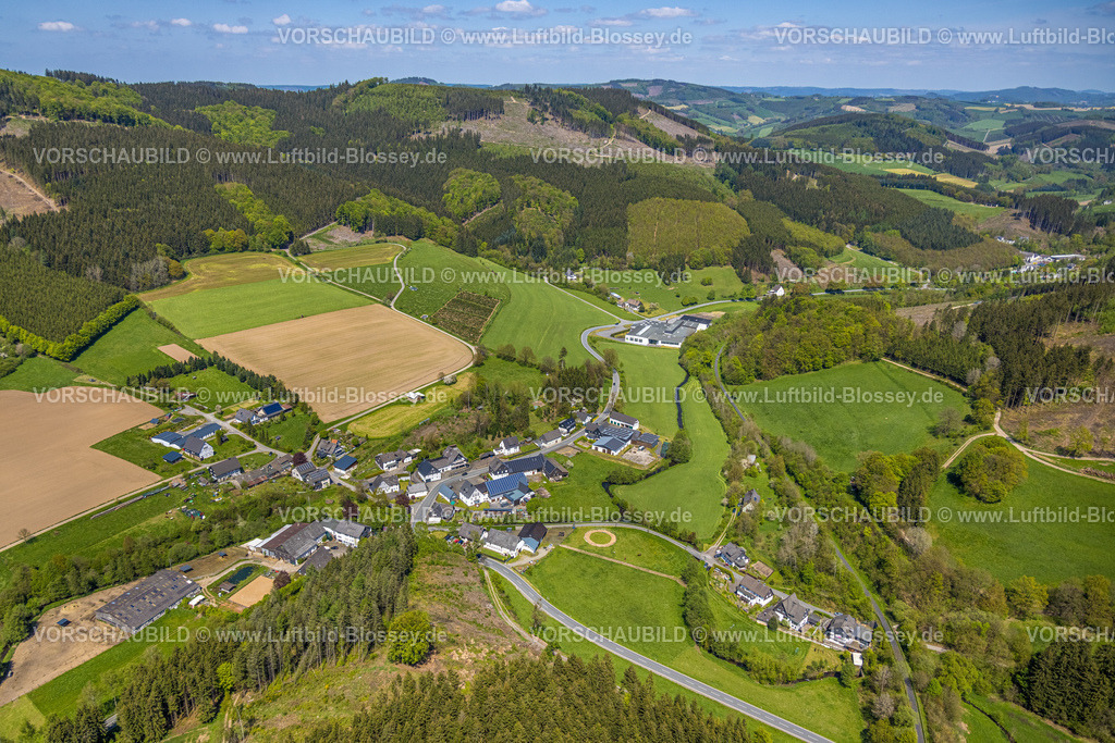Eslohe230505672 | Luftbild, Ortsansicht Sieperting und Waldschäden, Sieperting, Eslohe, Sauerland, Nordrhein-Westfalen, Deutschland