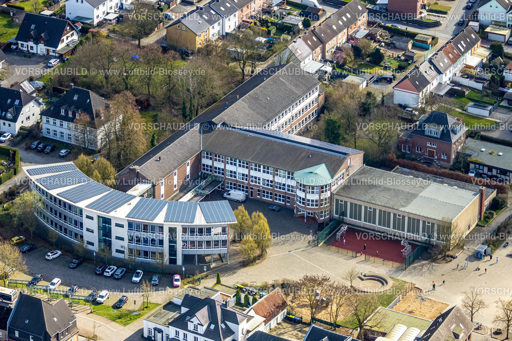 Selm260306967 | Luftbild, Selma-Lagerlöf-Sekundarschule, unten die Grundschule Ludgerischule, Selm, Münsterland, Nordrhein-Westfalen, Deutschland