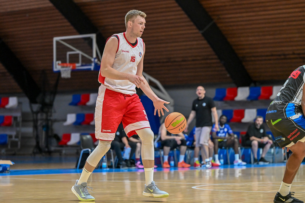 rsk_026 | Fotos von Basketballspielen aus dem Raum NRW fotografiert von Gero Mueller-Laschet und Daniel Schaefer - Realisiert mit Pictrs.com