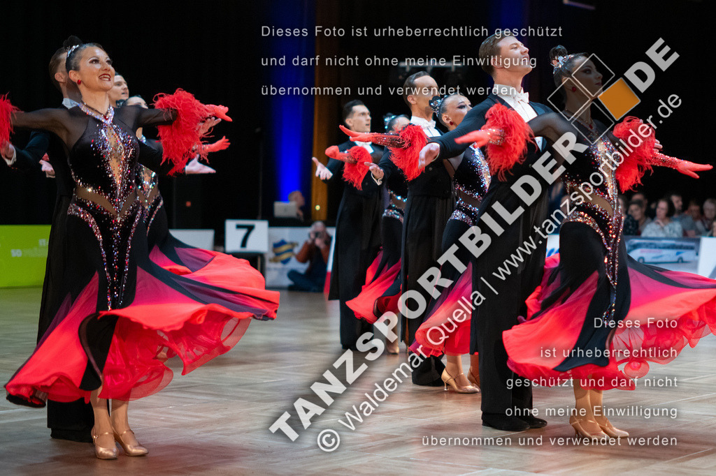 20250118-10581 | Hier finden Sie Tanz Bilder vom Latein und Standard Formationen tanzen. Sportbilder vom Tanzsport. Schöne Fotos und von Weltmeisterschaft, Europameisterschaft, Bundesliga, Regionalliga, Oberliga und Landesliga sowie von GOC Stuttgart, DanceComp, WM Bremen