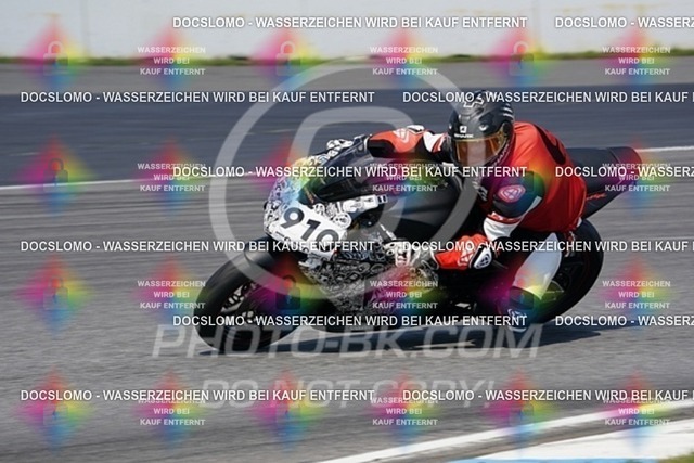 2022_05_09_PBK_13550 | Sportfotografie; SlowMotion; Video; Rennstrecke; Hafeneger; Speer; Racing; RSE; BMW; CBO; Trackday; Motorsportarena; Hockenheimring; Brno; Most; Barcelona; Valencia