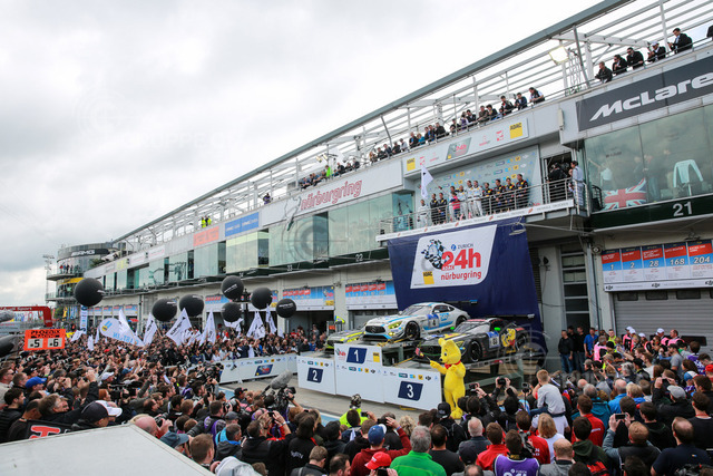 2016354 | Motorsport-Fotografie: DTM, 24h Nürburgring und GT-Action in hochauflösenden Bildern. Entdecke packende Rennmomente & Impressionen direkt aus der Boxengasse. - Realisiert mit Pictrs.com