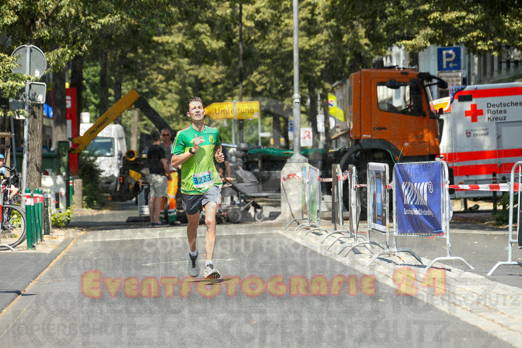 250621_1124_EX1_3589 | Sportfotografie im Rhein-Sieg Kreis, Köln, Bonn, NRW, Rheinland Pfalz, Hessen, etc. Unser Tätigkeitsfeld umfasst den Laufsport vom Volkslauf über den Marathon, Duathlon, Triathon bis zum Ultralauf wie Kölnpfad Ultra oder Schindertrail.