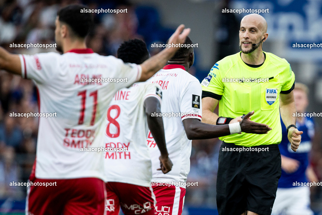 9L6A8616 | Denis Zakaria #6 (AS Monaco) reçoit un carton jaune - Realisiert mit Pictrs.com