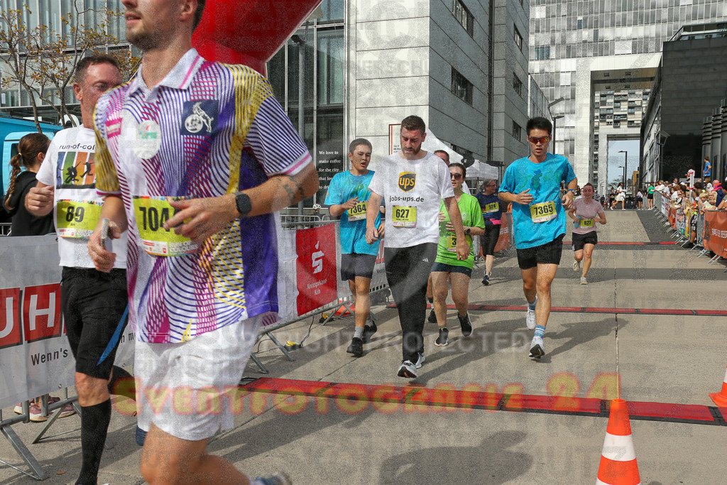 250920_1331_EX1_5204 | Sportfotografie im Rhein-Sieg Kreis, Köln, Bonn, NRW, Rheinland Pfalz, Hessen, etc. Unser Tätigkeitsfeld umfasst den Laufsport vom Volkslauf über den Marathon, Duathlon, Triathon bis zum Ultralauf wie Kölnpfad Ultra oder Schindertrail.