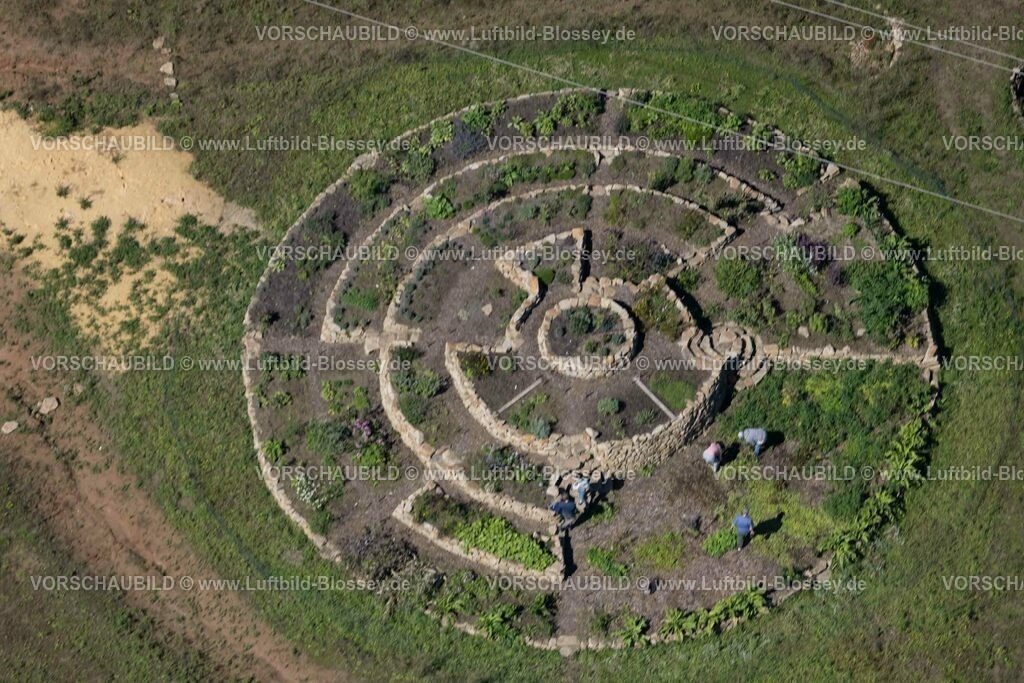 Witten230800131 | Luftbild, Spiralförmiger Kräutergarten am Christopherus-Haus Christopherus-Hof,  Annen, Witten, Ruhrgebiet, Nordrhein-Westfalen, Deutschland