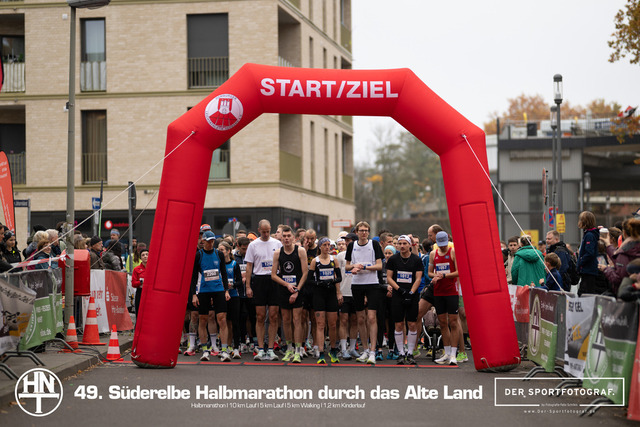 Süderelbe Halbmarathon 2025 I 09.11.2025 I Fotograf_DerSportfotograf.I 00401 | Der Sportfotograf. - Realisiert mit Pictrs.com