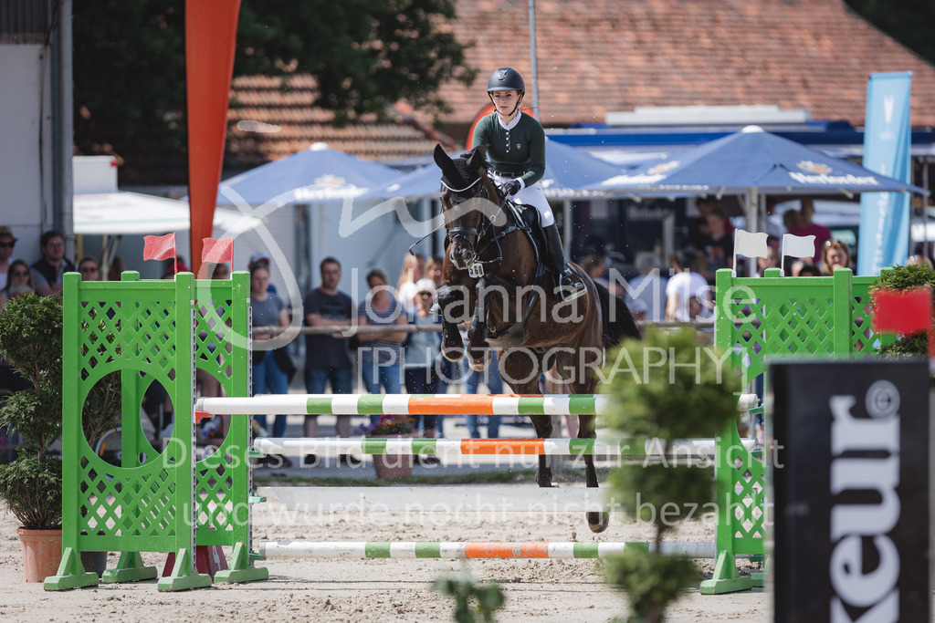 220612_LüPfSpTa_Punkte-L-556 | Lützower Pferdesporttage
Punktespringprüfung Kl.L mit Joker geschlossen
12.06.2022