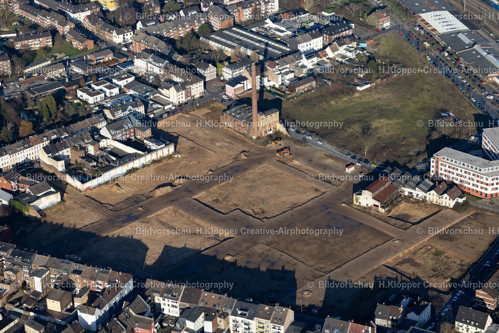 Luftbild Neuss-8939 | Luftbildfotografie Luftbild Gebäude- Ensemble- Baustellen zum Neubau eines Stadtquartiers " „Grüne Furth“ " an der Weißenberger Weg, Further Straße in Neuss im Bundesland Nordrhein-Westfalen, Deutschland - Realized with Pictrs.com