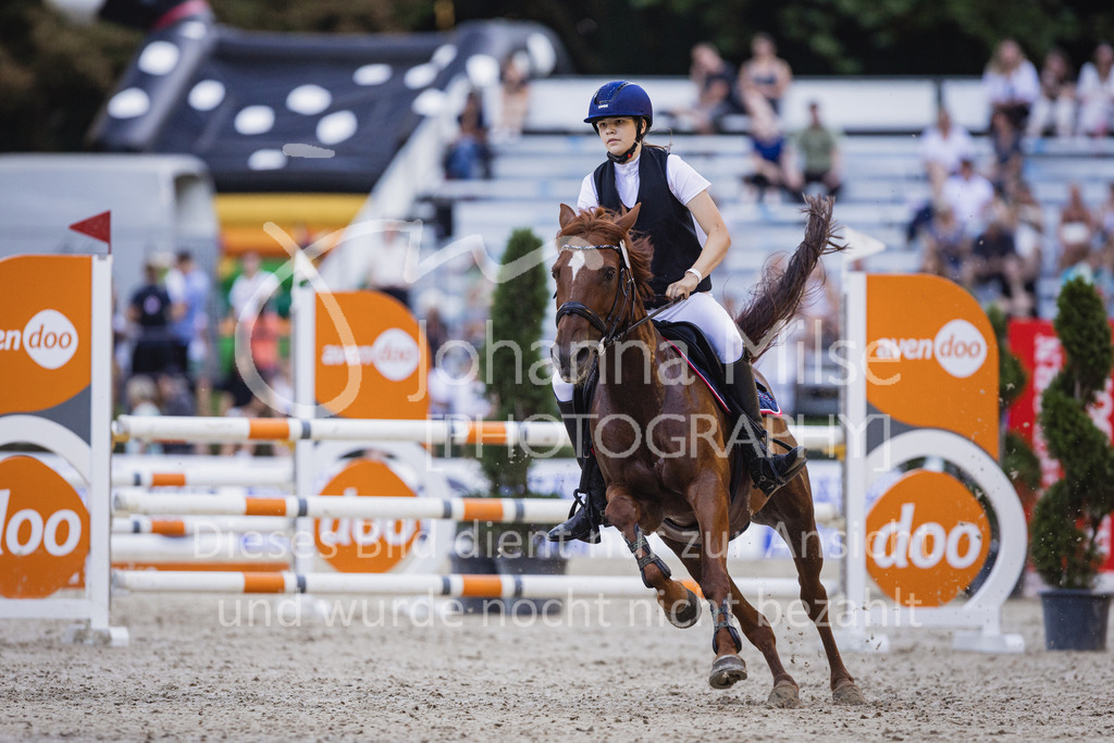 230908_OWLCh_PonyTrophy-444 | Deine schönsten Turniermomente als professionelle Fotos! Entdecke hochwertige Pferdesport-Fotografie im Online-Shop. Jetzt Fotos finden & bestellen!