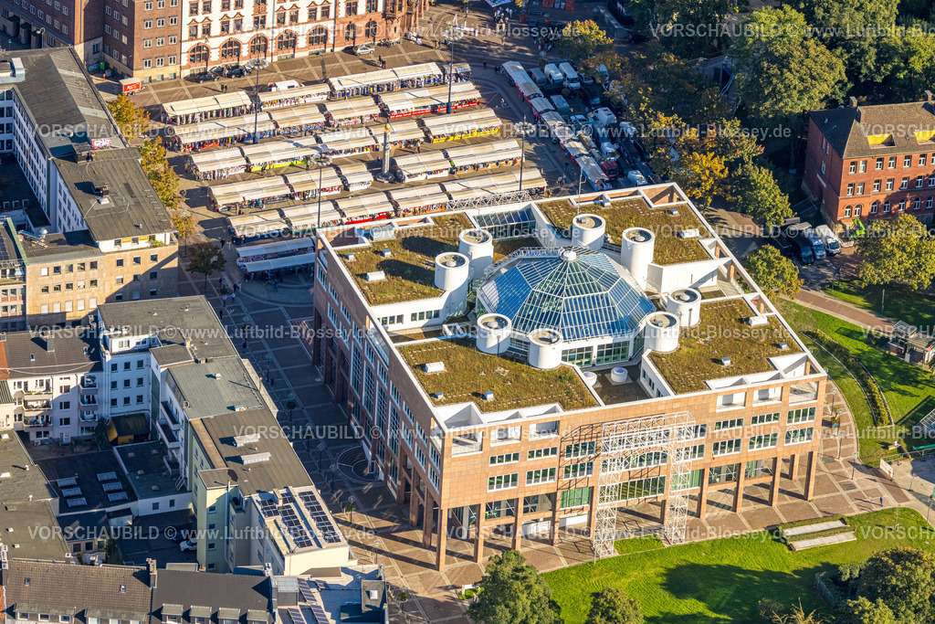 Dortmund241006098 | Luftbild, Stoffmarkt auf dem Friedensplatz mit Rathaus, City, Dortmund, Ruhrgebiet, Nordrhein-Westfalen, Deutschland