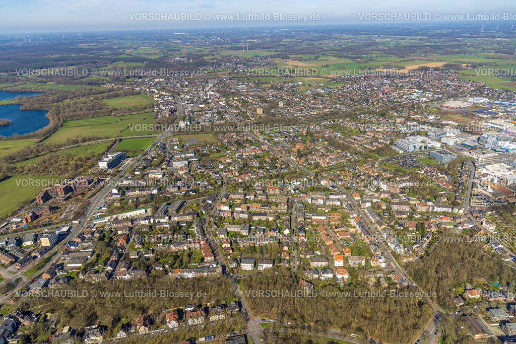 Wesel240311252 | Luftbild, Wohngebiet Ortsansicht Wesel mit Fernsicht, links Auenlandschaft,  Reeser Landstraße Bundesstraße B8, Kreisverwaltung Wesel und Kreispolizeibehörde, Wesel, Nordrhein-Westfalen, Deutschland