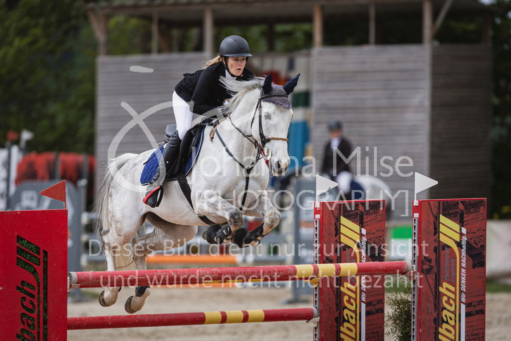 250504_SpengeW_M2-Spr-434 | Deine schönsten Turniermomente als professionelle Fotos! Entdecke hochwertige Pferdesport-Fotografie im Online-Shop. Jetzt Fotos finden & bestellen!