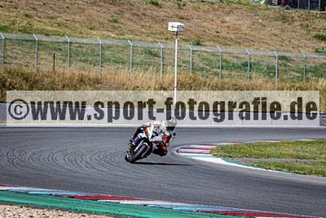 spof2490 | Professionelle Fotos von Sportveranstaltungen, aber auch Hochzeiten und anderen Events. - Realisiert mit Pictrs.com