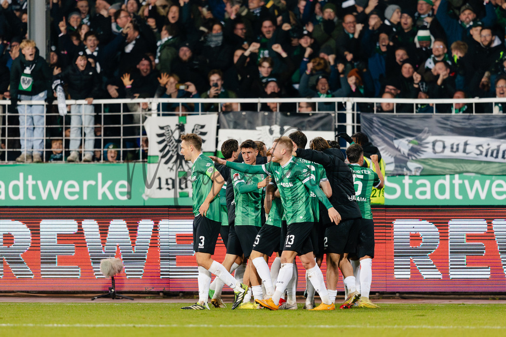 2. Bundesliga, Saison 2025/26, 15. Spieltag: SC Preußen Münster - Hannover 96 | Münster, 05.12.2025: 2. Bundesliga, 15. Spieltag, SC Preußen Münster gegen Hannover 96 im LVM-Preußenstadion in Münster. Foto: sportfotografie.ms | Markus Paletta - Realisiert mit Pictrs.com