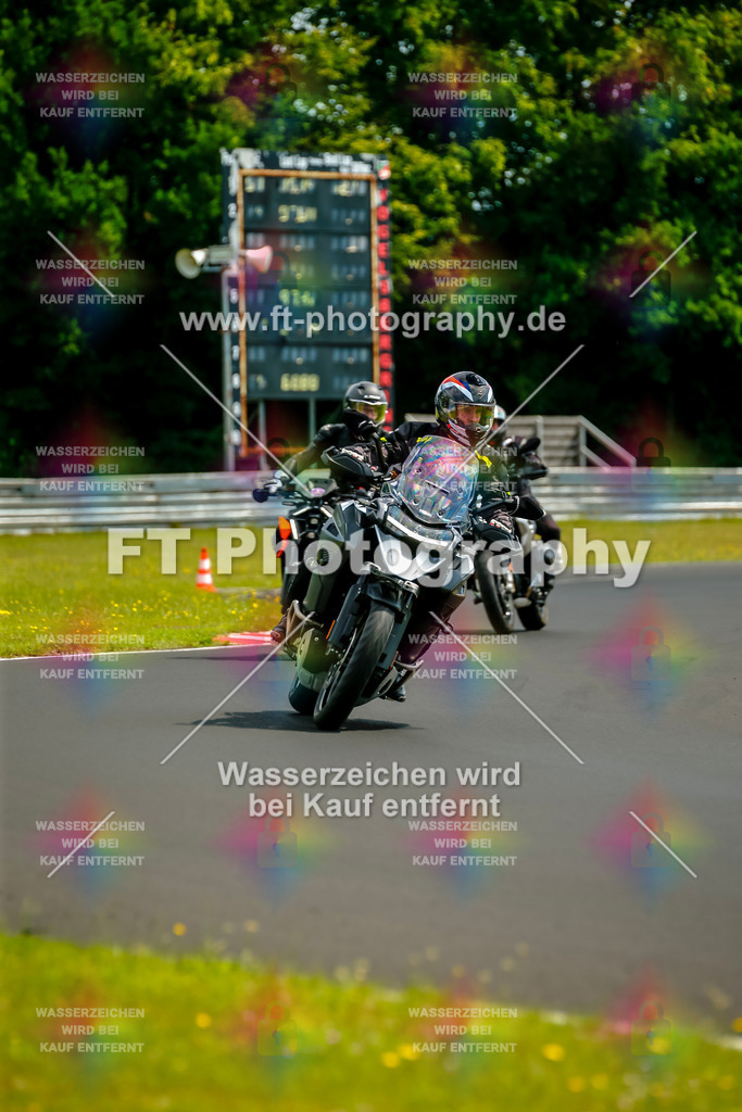 VBK-4757 | Hier findet Ihr Bilder von Touristenfahrten auf der Nürburgring Nordschleife oder von anderen Veranstaltungen die ich besucht habe. Viel Spass beim Durch Schauen 