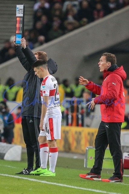 060217Ho_VfB_Duesseld039 | Josip Brekalo (VfB Stuttgart) kommt erstmals fuer den VfB ins Spiel
 / 2. BL; VfB Stuttgart vs Fortuna Duesseldorf, Germany, Merceds-Benz-Arena, Stuttgart, 20170206