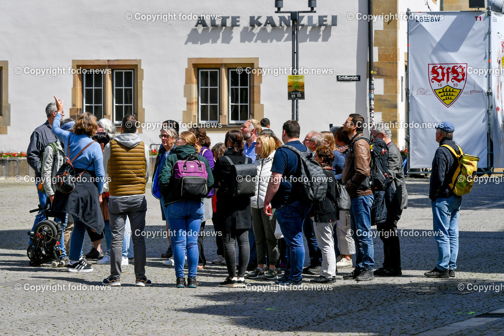 Deutschland_ Baden-Wuerttemberg_ Stuttgart_ 29.05.2025-7 | 29.05.2025, Deutschland, GER, Baden-Wuerttemberg, Stuttgart, im Bild Themenbild, Tourismus, Stadtfuehrung, Fremdenfuehrer, Menschen, Besucher, Touristen, Sehenswuerdigkeiten, Stadtansichten, Feature, Symbolbild 