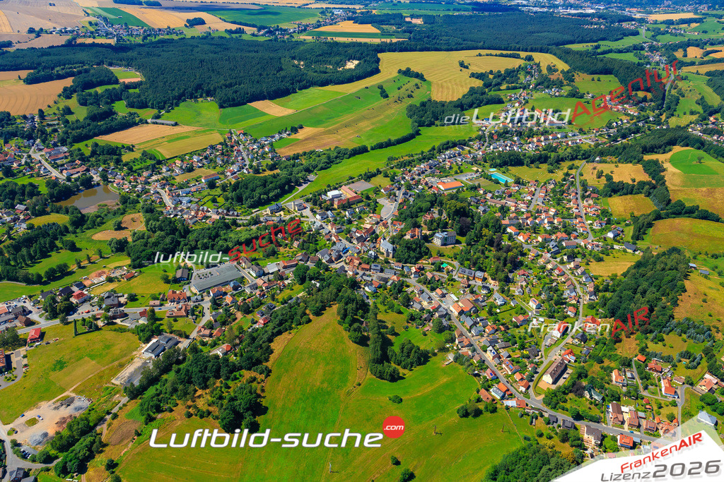 Die Luftaufnahme Neukenroth - Stockheim wurde vom UL-Flugzeug (keine Drohne) aus fotografiert.Hohe Druck- Auflösung-die Geschenkidee!
