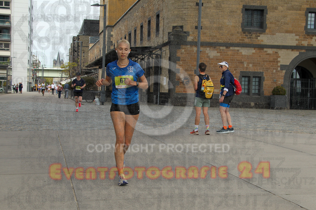 250920_1324_EV4_5417 | Sportfotografie im Rhein-Sieg Kreis, Köln, Bonn, NRW, Rheinland Pfalz, Hessen, etc. Unser Tätigkeitsfeld umfasst den Laufsport vom Volkslauf über den Marathon, Duathlon, Triathon bis zum Ultralauf wie Kölnpfad Ultra oder Schindertrail.