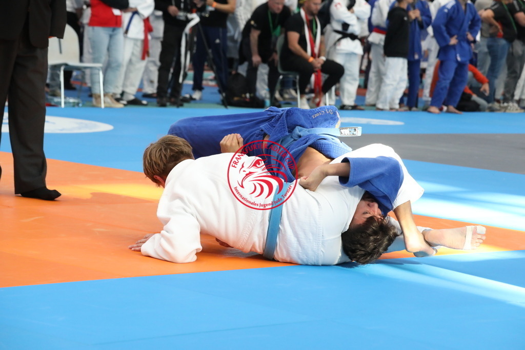 1J7A2254 | Fotos vom Adler Cup - Pictures from Adler Cup

Hier findet Ihr alle Eindrücke und großen Momente der Adler Cup Wochenenden. Here you will find all impressions and great moments of the Adler Cup weekends. - Realisiert mit Pictrs.com