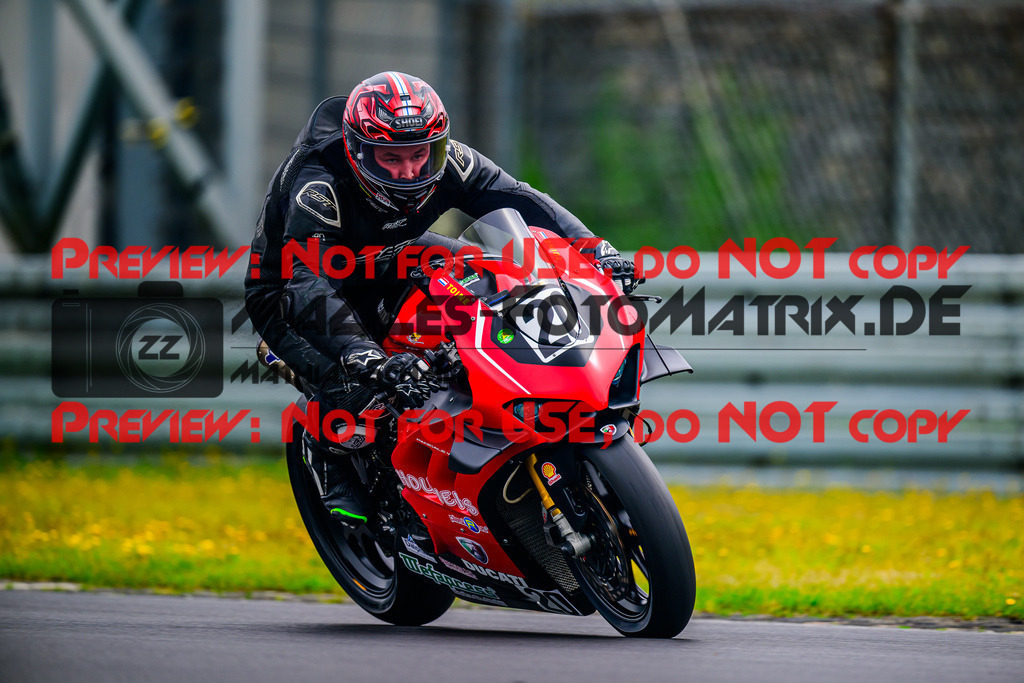 MaZZes_FotoMatrix_240831_6007705_5669 | STK1000