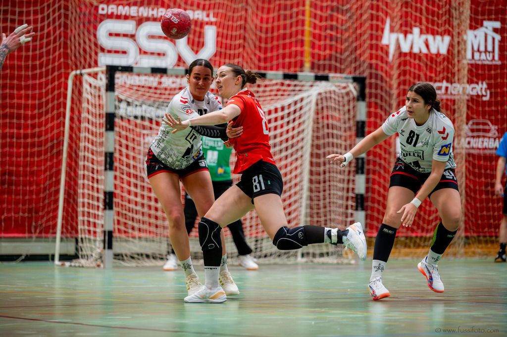 DSC_8475 | "Fussifoto.com – Ihr Ansprechpartner für hochwertige Fotografie! Entdecken Sie kreative Bilder und professionelle Dienstleistungen. Kontaktieren Sie uns für Ihre Projekte!"