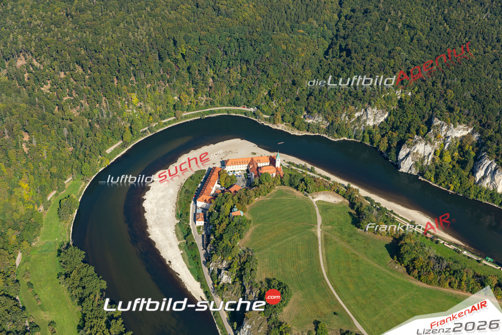 Die Luftbildaufnahme Kloster-Weltenburg -  wurde 2020 mittels Flugzeug (keine Drohne) erstellt. Perfekte Schärfe und Druck- Ergebnisse- Garantiert!