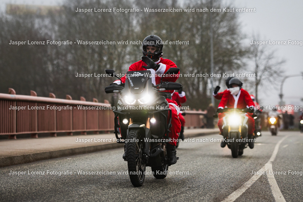 X-Mas Ride I Kiel I 2025 | Jasper Lorenz Fotografie - Realisiert mit Pictrs.com