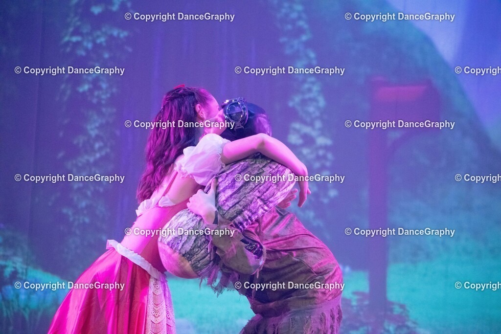 GPHY3188 | DanceGraphy - Realisiert mit Pictrs.com