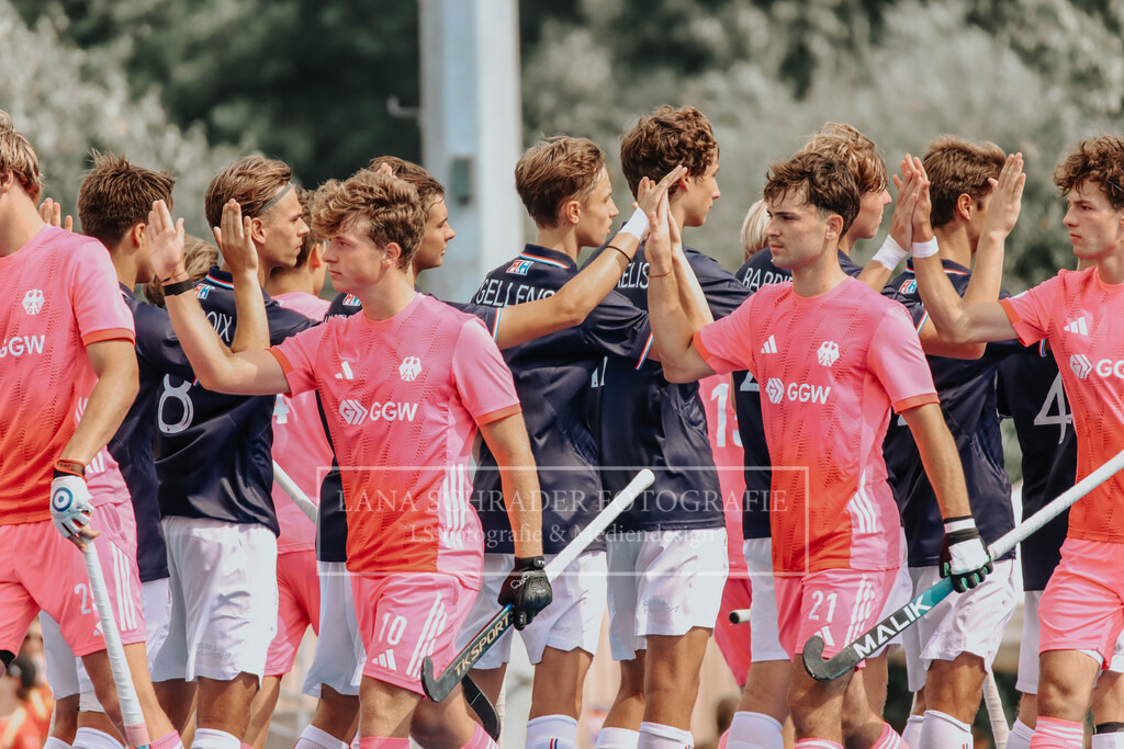 EM_MU18_F_GER-FRA_Lille_bearbeitet (49 von 433) | lanaschraderfotografie - Realisiert mit Pictrs.com