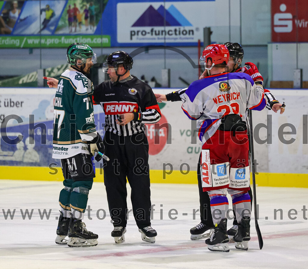 2025-09-14_103_TSV_Erding_gegen_EC_Peiting | Erding, Deutschland, 14.09.2025:Eishockey, Oberliga Süd 2025 / 2026, Testspiel, TSV Erding gegen EC Peiting, Endergebnis: 2:3Foto: Christian Riedel / fotografie-riedel.net