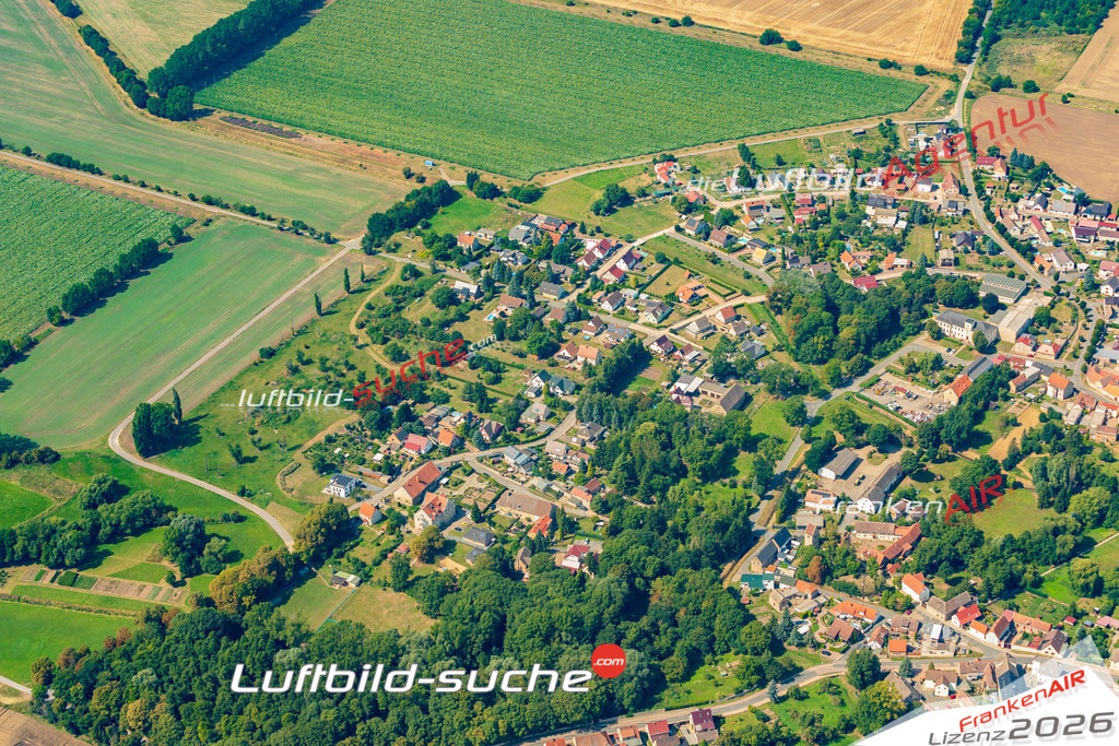 Luftaufnahme der Stadt Obhausen - Die Luftaufnahme wurde 2025 vom UL-Flugzeug heraus erstellt ( keine Drohne ) - Hochauflösende Luftaufnahme - für professionelle Ausdrucke geeignet. Die Geschenkidee !Hier alle&nbsp;Infos zur Lizenzierung der LuftaufnahmeWir fliegen auch dieses Jahr wieder in Ihre Region um Luftbilder zu erstellen.- Luftbild anfragen
