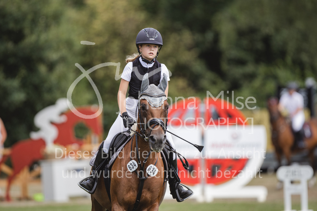 230714_LC_Mini-218 | Deine schönsten Turniermomente als professionelle Fotos! Entdecke hochwertige Pferdesport-Fotografie im Online-Shop. Jetzt Fotos finden & bestellen!