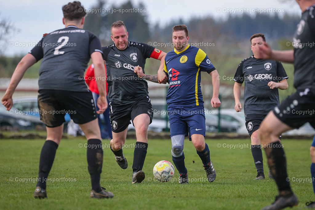 BQ3I4235 | 23.04.2023; Kreisliga C Dillenburg; Rasenplatz Hirzenhain; SSV Hirzenhain - SSG Breitscheid II; Ergebnis: 5:0 (3:0)