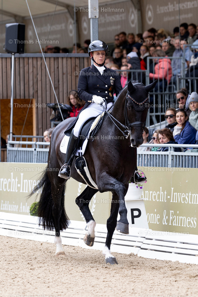 TH_405-WERTH Isabell (GER)_ Wendy de Fontaine_37714 | Deutsches Spring- und Dressur-Derby 2026 am 16.05.26 in Hamburg, 405WERTH Isabell (GER), Wendy de Fontaine
