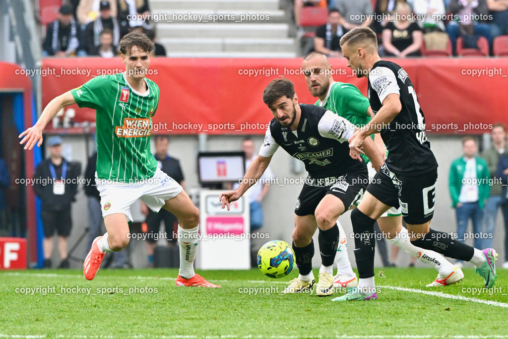 SK Puntigamer Sturm vs. SK Rapid Wien Siegerehrung, Impressionen | #34 Nikolas Sattlberger SK Rapid, #10 Otari Kiteishvili SK Sturm, #19 Tomi Horvat SK Sturm, , SK Puntigamer Sturm vs. SK Rapid Wien Siegerehrung, Impressionen, SK Puntigamer Sturm vs. SK Rapid Wien Siegerehrung, Impressionen am 01.05.2024 in Klagenfurt (Wörthersee Stadion ), Austria, (Photo by Bernd Stefan)