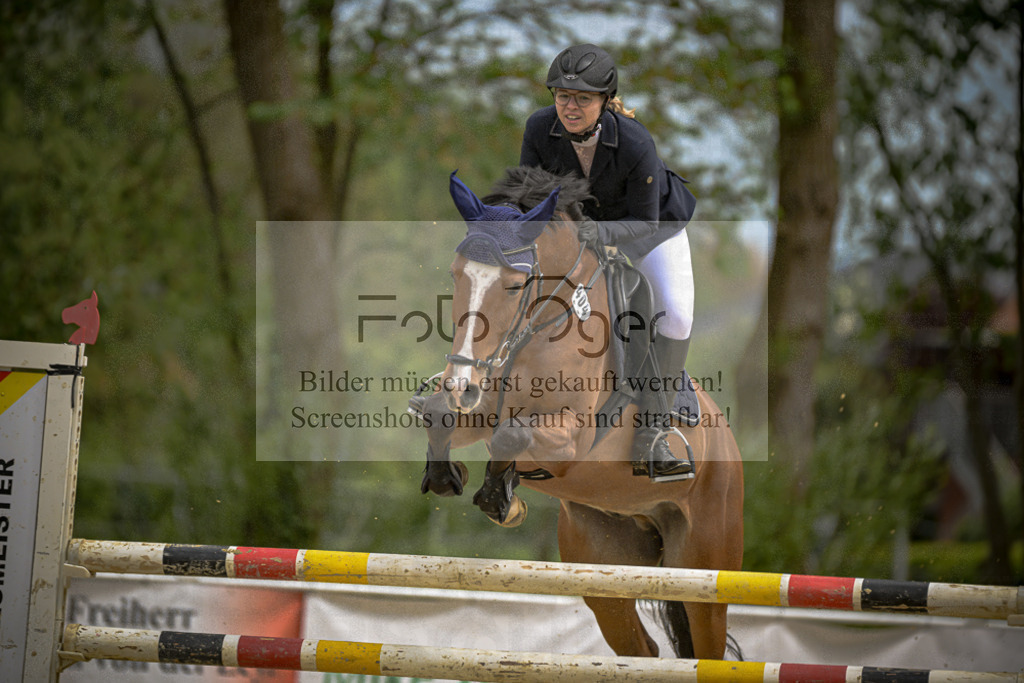 20240505-DOS_9976 | Entdecke hochwertige Reitturnierfotos von Foto Oger. Professionell, emotional und authentisch – jetzt Lieblingsmomente im Shop bestellen.Deutschlandweite Turnierfotografie. - Realisiert mit Pictrs.com
