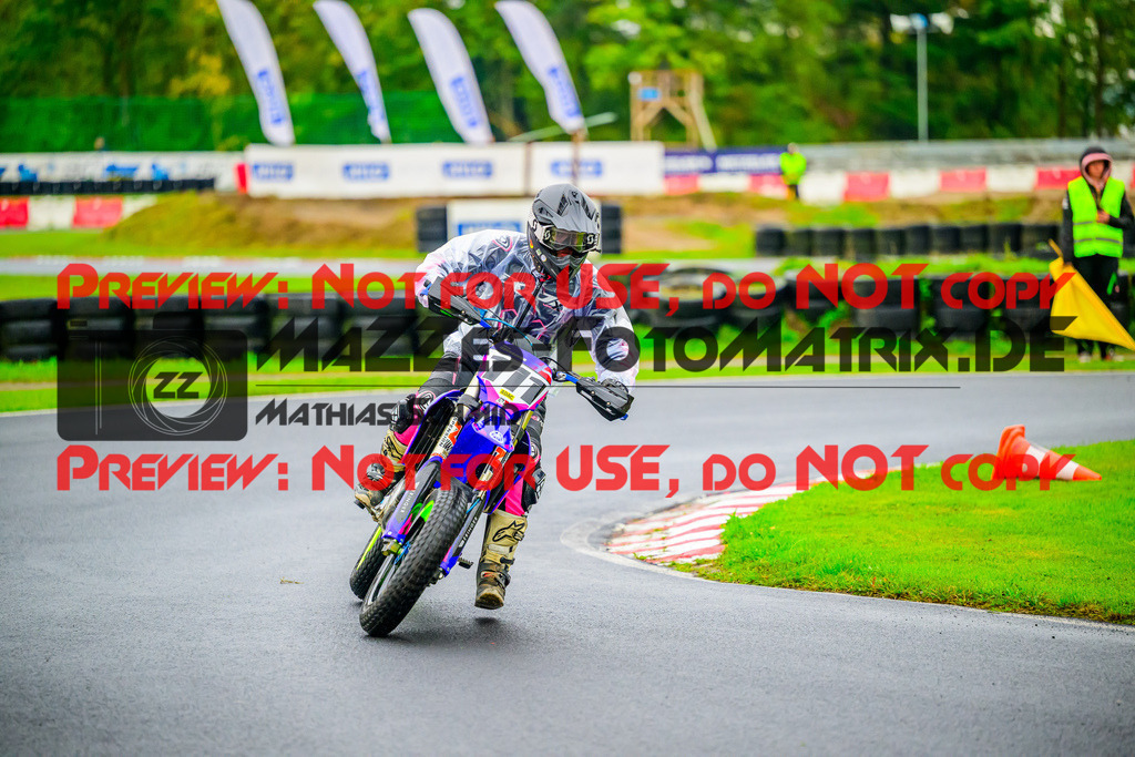 MaZZes_Fotomatrix_20251004_6021986_6777 | S4