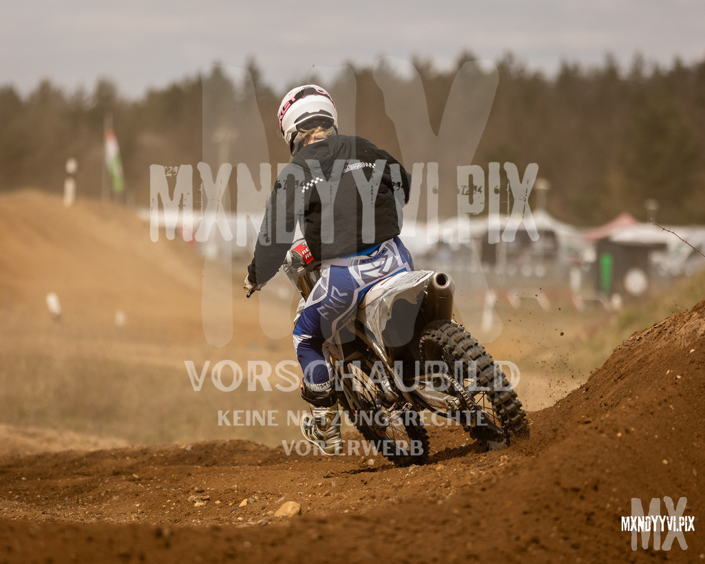 866A1705 | mxndyyvipix