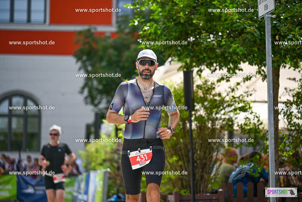 SZI_8687 | Stadttriathlon Erding 2025. #yourpictrs #sportshot_your_pictrs @Sportshotphotography #stadttriathlonerding Copyright: www.sportshot.de