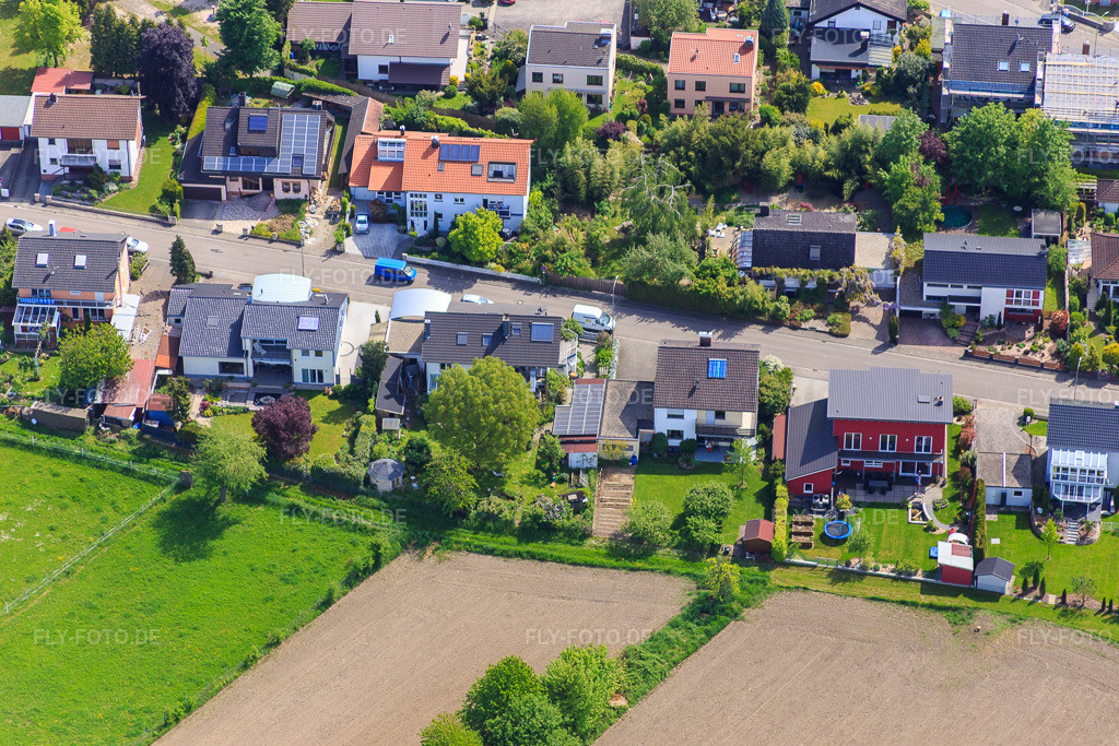 Luftbild: Konrad-Adenauer-Ring in Hagenbach im Bundesland Rheinland-Pfalz in Deutschland. Foto: IMG_078535.jpg vom 08.05.2015 durch Werner Riehm/FLY-FOTO.de