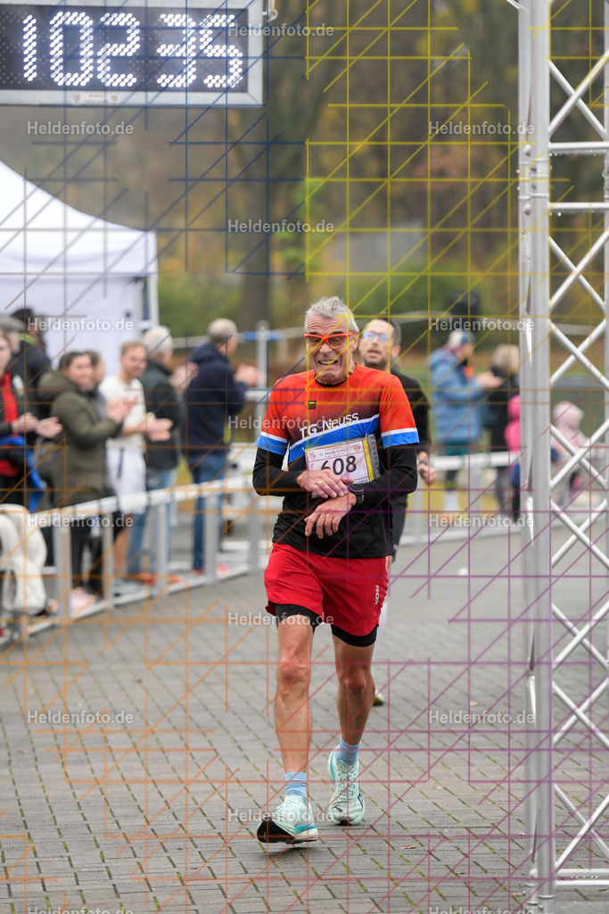 Neusser Erftlauf 2025  | 15km Neusser Erftlauf 2025 Foto: Heldenfoto.de