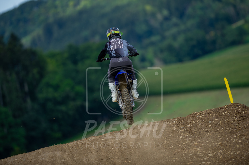 Lady (74) | Paeschuphoto Shop - Wer nicht sucht der auch nicht findet.Ob Motocrossbilder oder von einem besuchtem Spiel, Hauptsache Action. - Realisiert mit Pictrs.com