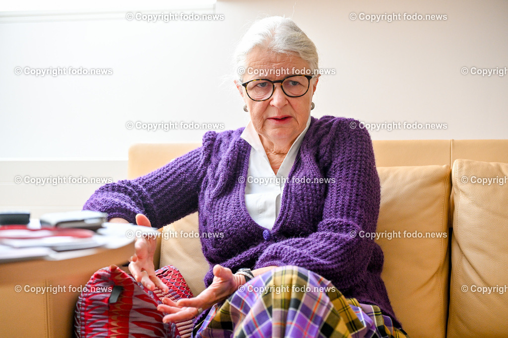 Adelheid Kastner_ Psychiaterin_ Gerichtsgutachterin und Autorin_ 15.02.2024-26 | 15.02.2024, Linz, AUT, Adelheid Kastner, im Bild Adelheid Kastner (Fachaerztin für Psychiatrie und Neurologie, Primaraerztin der Klinik fuer Psychiatrie mit forensischem Schwerpunkt, Gerichtsgutachterin)