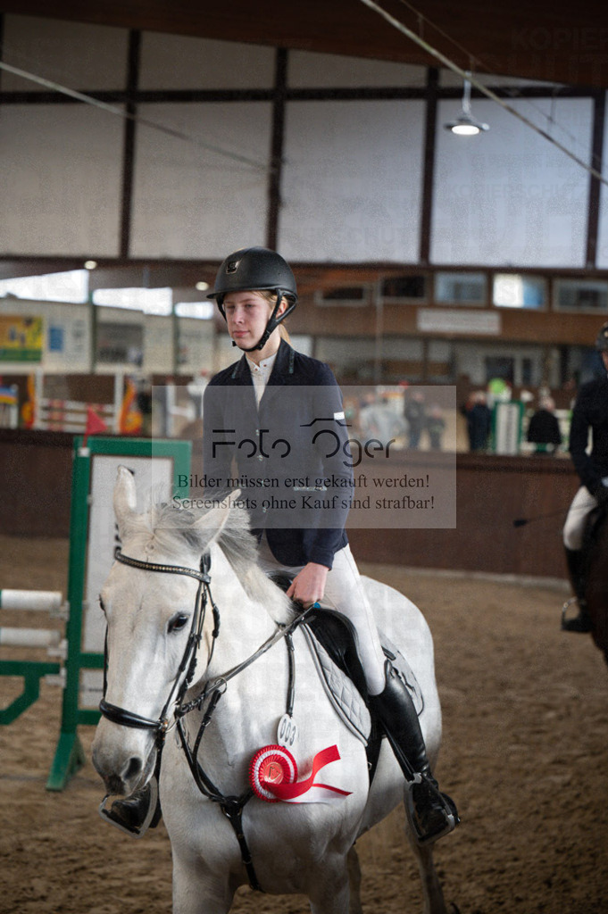 Hallenreittunier Voxtrup 2023 | Entdecke hochwertige Reitturnierfotos von Foto Oger. Professionell, emotional und authentisch – jetzt Lieblingsmomente im Shop bestellen.Deutschlandweite Turnierfotografie. - Realisiert mit Pictrs.com