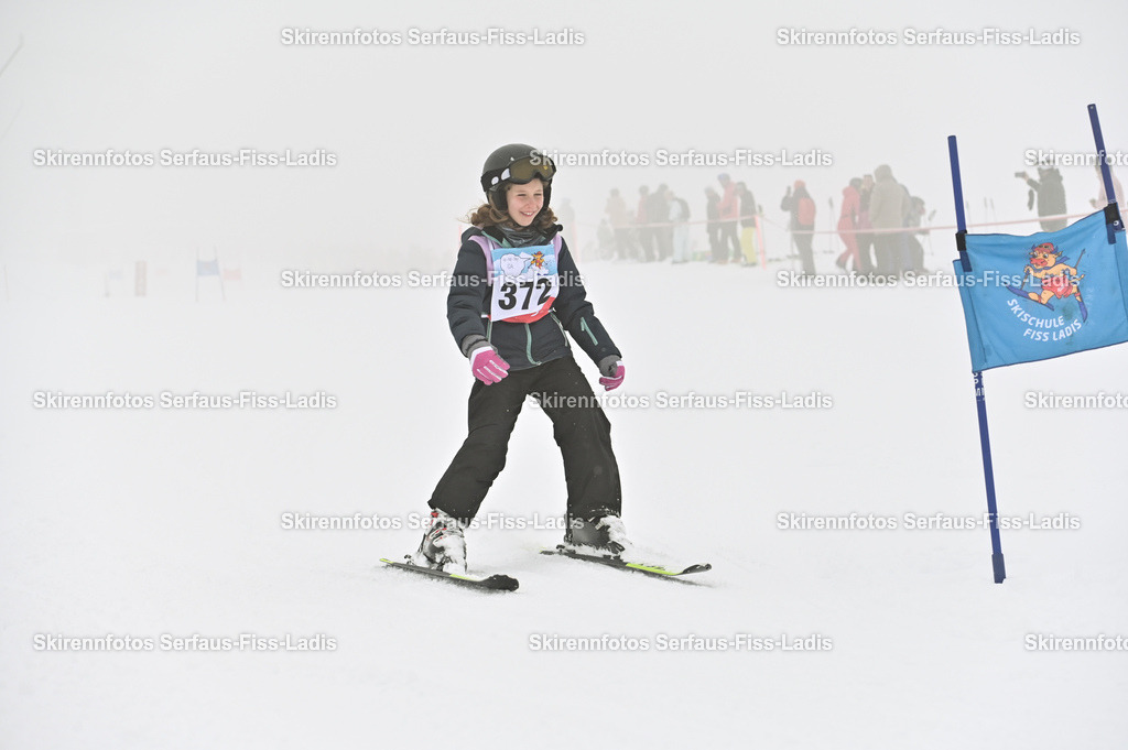 SRF_20.02.2026_0100 | Skirennfotos,Serfaus,Fiss,Ladis,Kinderskirennen,Winter,Tirol,Oberland,skirace,SFL,feelfree,weil wir's genießen,ski,Ski,skifahren,Sonnenplateau, - Realisiert mit Pictrs.com