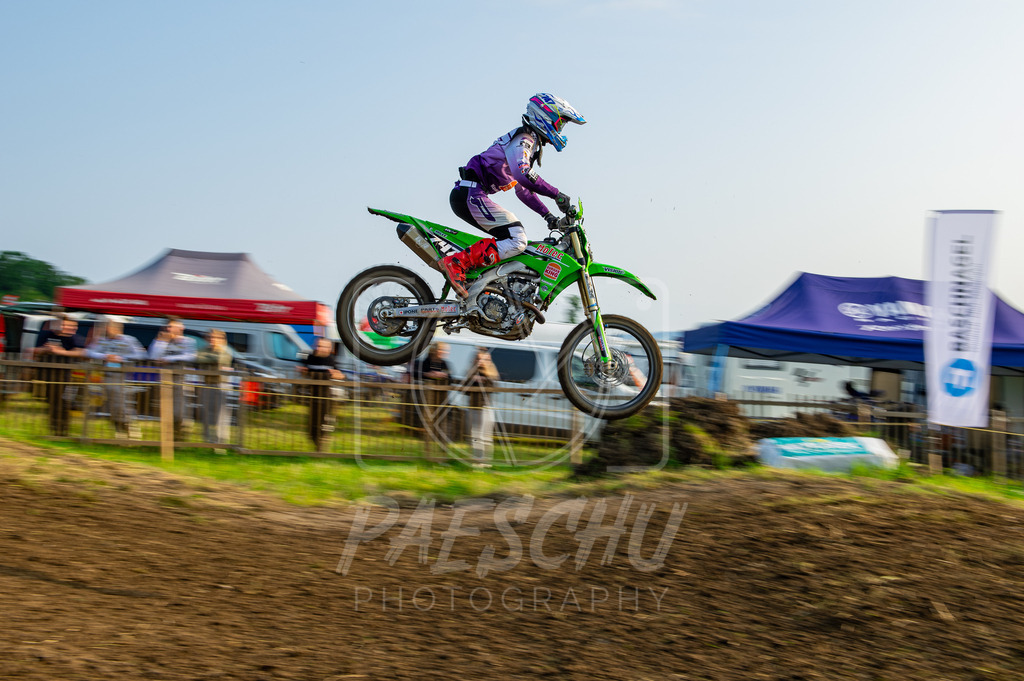 MX 2 (98) | Paeschuphoto Shop - Wer nicht sucht der auch nicht findet.Ob Motocrossbilder oder von einem besuchtem Spiel, Hauptsache Action. - Realisiert mit Pictrs.com