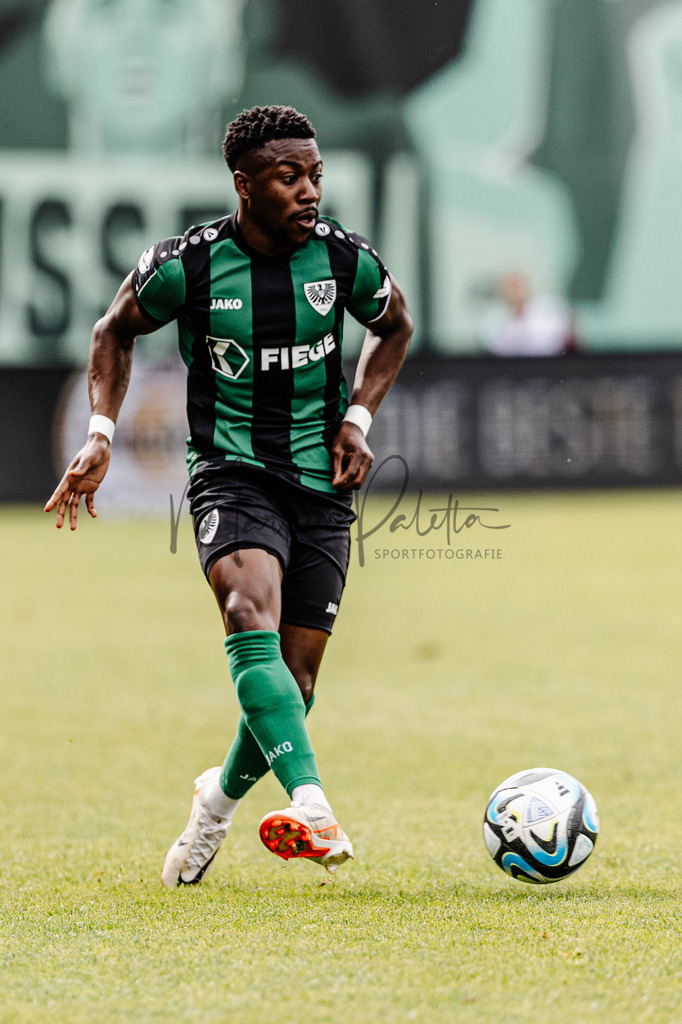 3. Liga, Saison 2023/24, 32. Spieltag: SC Preußen Münster - Jahn Regensburg | Münster, 06.04.2024: 3. Liga, 32. Spieltag, SC Preußen Münster gegen Jahn Regensburg im LVM-Preußenstadion in Münster. Foto: sportfotografie.ms | Markus Paletta - Realisiert mit Pictrs.com